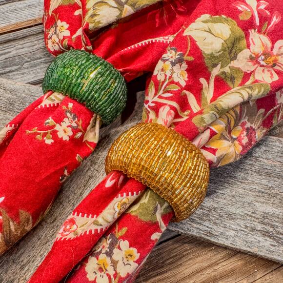 Gorgeous Beaded Green and Gold Holiday Napkin Rings - Set of 8 - 4 Green/4 Gold - Picture 4 of 6